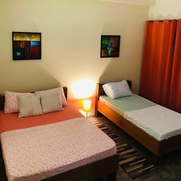 Tucker Valley Escape Chaguaramas 0*,  Τρινιντάντ και Τομπάγκο